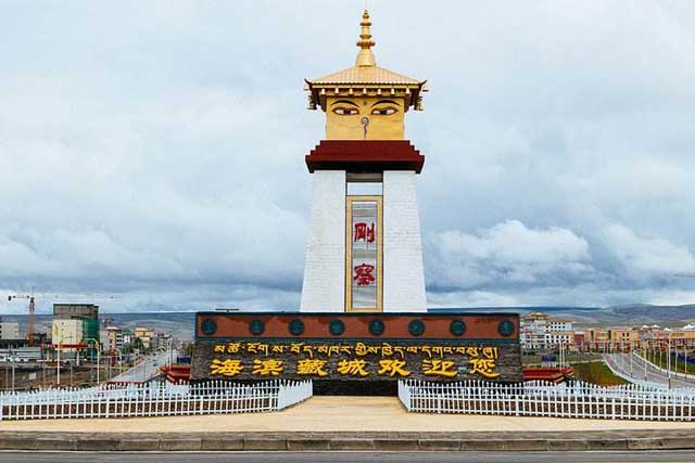 不住黑马河住哪里